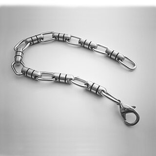 Massives Armband für Biker