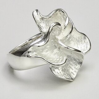 Ring große Blume aus massivem 925er Silber - ziselierter Fingerring - Sterlingsilber - Größe 56