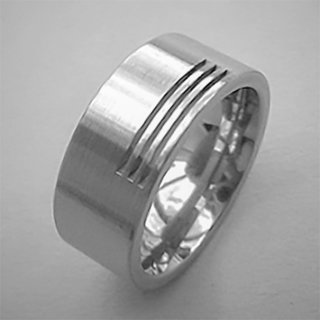 Ring aus mattiertem Edelstahl mit drei gefrästen Nuten - 9 mm - Fingerring - Größe 48