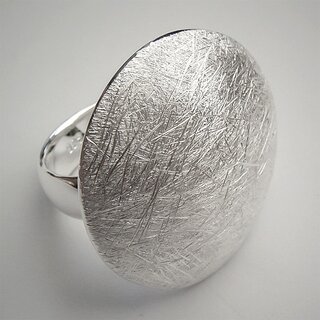 Zeitloser Ring gewlbte Scheibe aus gecrashtem 925er Silber - Fingerring - Sterlingsilber - Gre 50