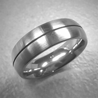 Schicker Bandring aus mattiertem Edelstahl mit gefrster Nut - 7 mm - Fingerring - bombiert - Gre 54