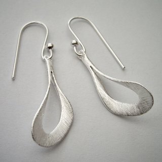 Edle Ohrhnger aus 925er Silber in Blattform - Ohrringe - Sterlingsilber