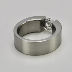 Eleganter Ring aus Edelstahl mit weißem hochwertig geschliffenem Glasstein - Spannringdesign - Fingerring - Größe 52