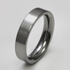 Schlichter Verlobungsring aus mattiertem Edelstahl - 5 mm - Partnerring - Fingerring - Bandring - Größe 51