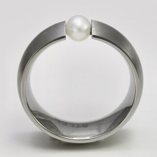 Spannring aus mattiertem Edelstahl mit weier Zuchtperle - 9 mm - Perlenring - Fingerring - Gre 51