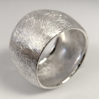Breiter, leicht gewölbter Ring aus eismattiertem 925er Silber - Fingerring - Sterlingsilber - Größe 54