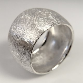 Breiter, leicht gewlbter Ring aus eismattiertem 925er Silber - Fingerring - Sterlingsilber - Gre 54