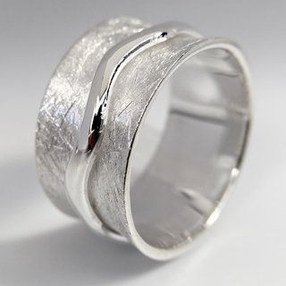 Mit Liebe zum Detail gefertigter Ring aus 925er Sterlingsilber bis Sondergröße 68 - Größe 52