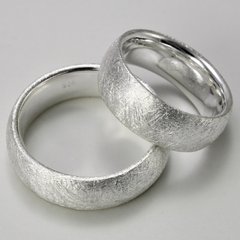 Massiver eismattierter unisex Ring 925er Sterlingsilber...