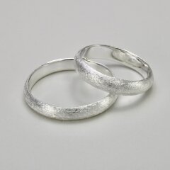 Schmaler Partnerring aus eismattiertem 925er Silber - Sterlingsilber - Größe 60