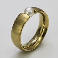 Ring aus vergoldetem Edelstahl mit weißer Zuchtperle -...