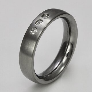 Eleganter Ring aus fein mattiertem Edelstahl mit drei weien Zirkonia - 5 mm - Bandring - Damenring - Gre 53