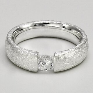 Bombierter Ring aus eismattiertem 925er Silber mit Zirkonia- 5 mm - Spannringeffekt - Sterlingsilber - Gre 60