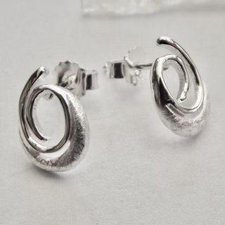 Ohrstecker Spirale aus 925er Silber -  eismatt  glänzend - Ohrringe - Sterlingsilber