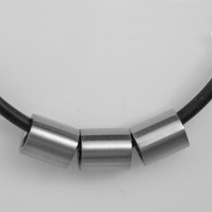 Kleine Hülse aus mattiertem Edelstahl - 7 mm x 6 mm...