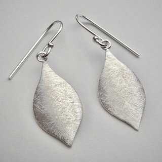 Ohrhänger Blätter aus 925er Silber - gecrashte Oberfläche - Ohrringe - Sterlingsilber