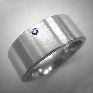 Eleganter Ring aus fein mattiertem Edelstahl mit blauem synthetischen Saphir - 9 mm - Fingerring