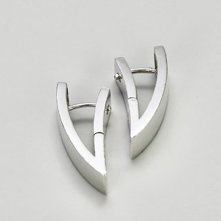 Spitze Klappcreolen aus 925er Silber in geschwungener Form - Ohrringe - Sterlingsilber