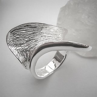 Aufflliger Ring Welle aus 925er Silber - Fingerring aus Sterlingsilber - Gre 62