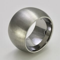Auffälliger breiter Ring aus mattiertem Edelstahl - 15mm - Edelstahlring - Größe 60