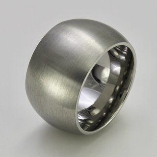 Auffälliger breiter Ring aus mattiertem Edelstahl - 15mm - Edelstahlring - Größe 68
