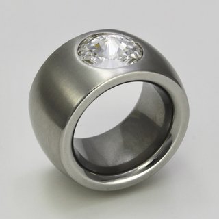 Breiter Ring aus Edelstahl mit weiem geschliffenen Glasstein - Abgerundete Ringschiene - 14 mm - Fingerring - Gre 52